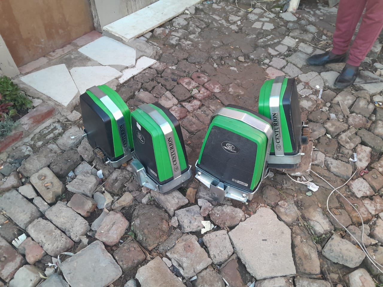 Gate motor units